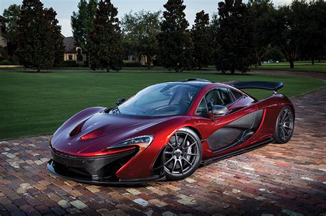 Photos McLaren P1 burgundy automobile