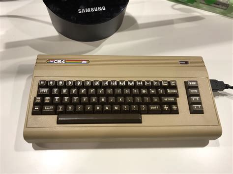 Commodore 64 Mini: prime foto dalla Milan Games Week