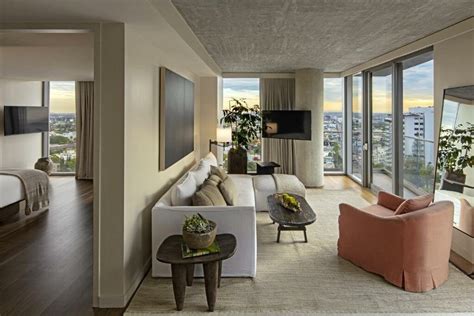 The 10 Best Hotels With Balconies in Los Angeles