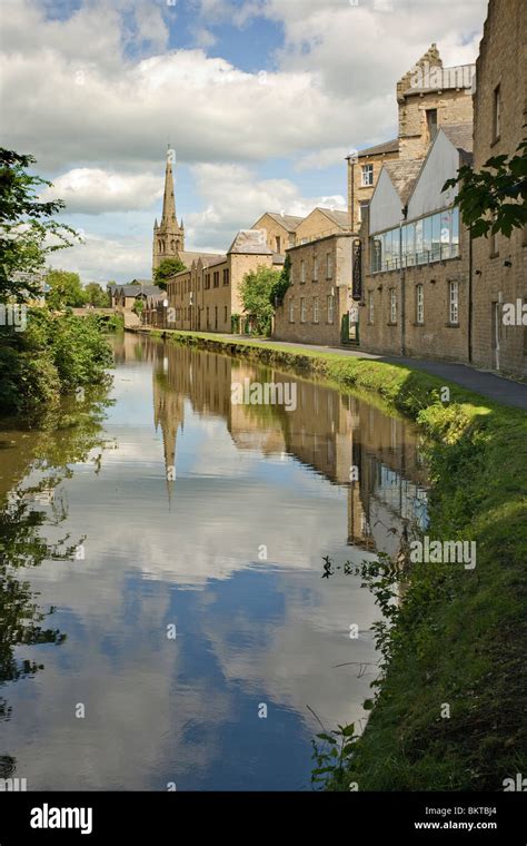 Lancaster Canal, Lancashire, England Stock Photo - Alamy