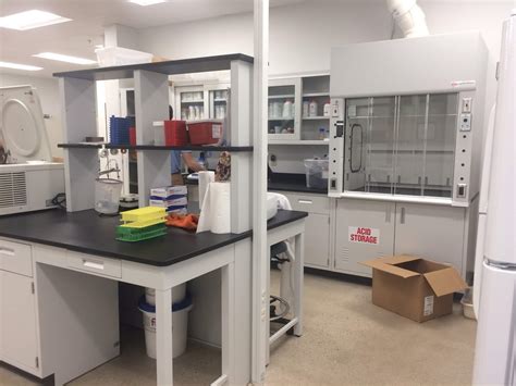 Modular steel bioscience lab design & installation | PSA Laboratory Furniture and Fume Hoods