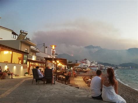 Wildfire on Samos Island Forces Evacuation of Greek Holiday Resort ...