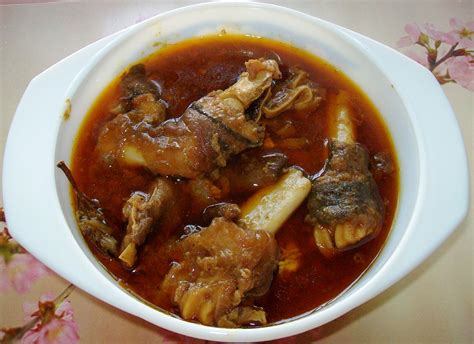 Lazeez Pakvaan ( Delicious Recipes from India): MUTTON PAYA