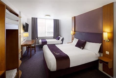 PREMIER INN GATWICK CRAWLEY TOWN (GOFF'S PARK) HOTEL - UPDATED 2024 ...