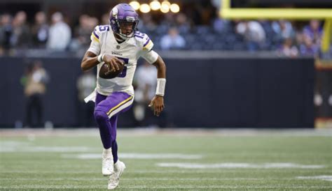 Josh Dobbs' Spectacular Debut: From Last-Minute Meeting to Victory for the Minnesota Vikings ...