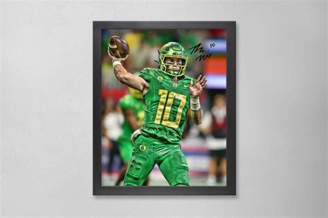 Bo Nix Oregon Ducks Poster Art Autographed NCAA Football 4x6, 5x7, 8x10, 9x12, 11x14, 16x20 ...