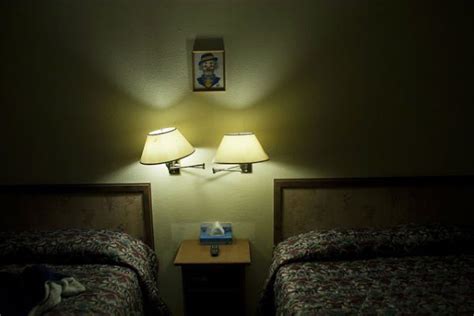 This Clown Motel in Nevada Will Definitely Give You Nightmares | Room ...