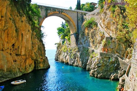 Amalfi Coast Boat Tour from Amalfi - KissFromItaly | Italy tours