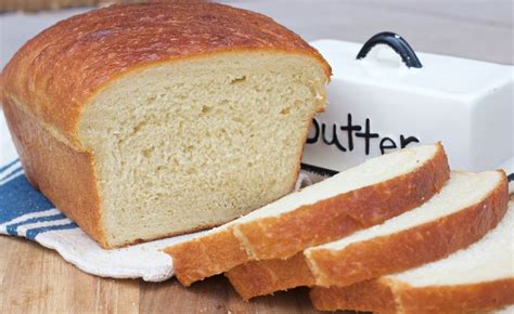 Old-Fashioned Soft White Bread Recipe