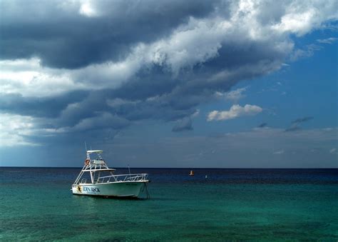 Travellers' Guide To Cayman Islands - Wiki Travel Guide - Travellerspoint