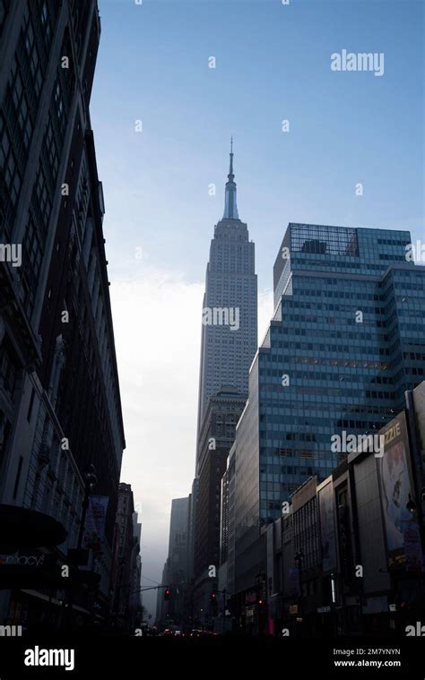 Atmospheric view of the Empire State Building on 34th Street, Midtown Manhattan New York USA ...