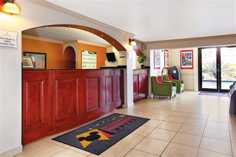 La Quinta Inn by Wyndham Orlando International Drive North | Orlando, FL Hotels