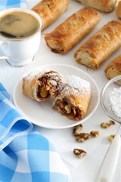 Mini Apple Strudel Dessert Recipe | HGTV