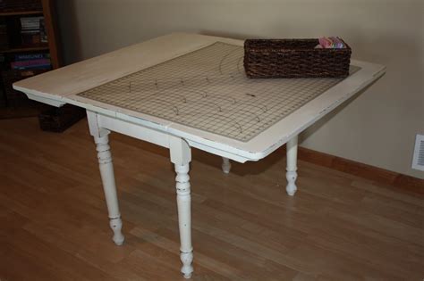 Carried Away Quilting: DIY Cutting Table