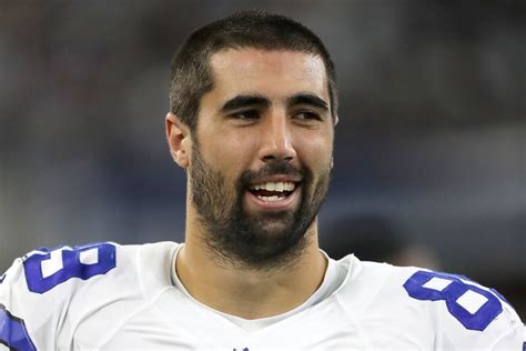 Ex-Dallas Cowboys tight end among 2 rock climbers found dead in California