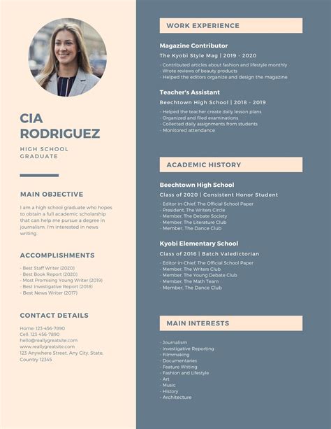 Blue and Cream Sidebar Scholarship Resume - Templates by Canva