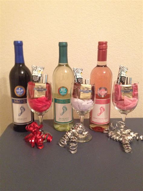 Wine Gifts - Struggling With Which Wine To Pick? Try These Pointers | Easy diy christmas gifts ...