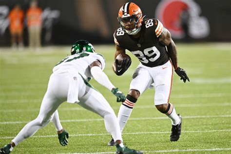 Cedric Tillman Shines In NFL Preseason For Cleveland Browns - Sports Illustrated Tennessee ...