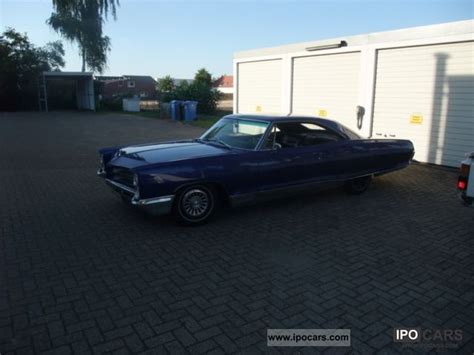 1966 Pontiac Bonneville - Car Photo and Specs