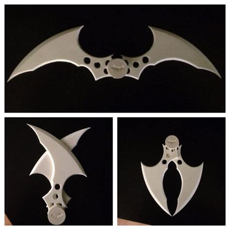 Batman Batarang Prop | Batman batarang, Batman cosplay, Batman