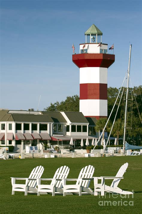 Hilton Head Island Lighthouse Photograph by Dustin K Ryan