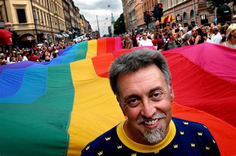 Gilbert Baker, creator of the gay pride rainbow flag, dies at 65 - LA Times