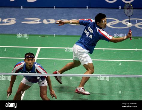 USA's Bob Malaythong, left, and Howard Bach play against China's Cai ...