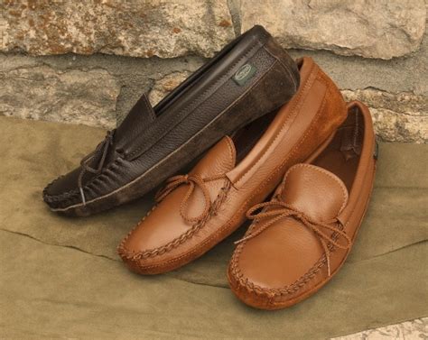 Men’s Canoe Sole Deerskin Moccasins - oldtradingpost.com - California