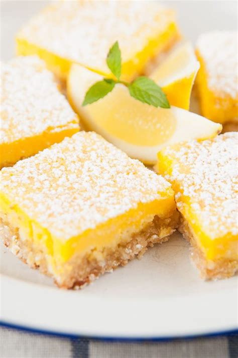 Weight Watchers Lemon Bars | Nesting Lane Recipes