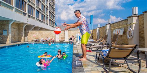 Guide to Hotel Pools in Philadelphia — Visit Philadelphia — visitphilly.com