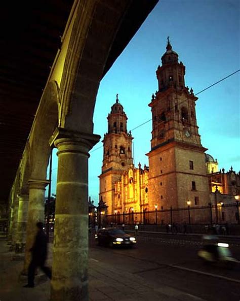 Colonial Morelia a piece of timeless Mexico / Michoacan capital rich in history, beauty