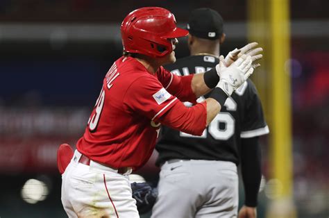 TJ Friedl drives in 4 as Reds rally to beat White Sox | Reuters