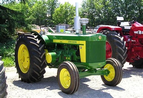 John Deere R: Specs, Engine, Transmission, Dimensions