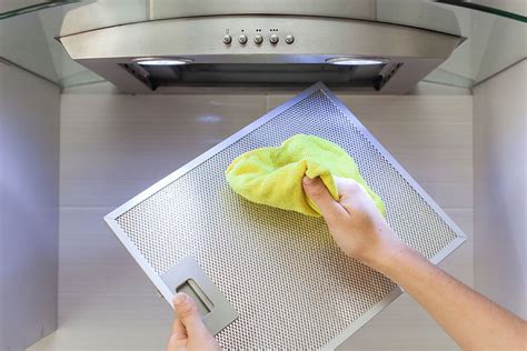 Let's clean the kitchen extractor hood!