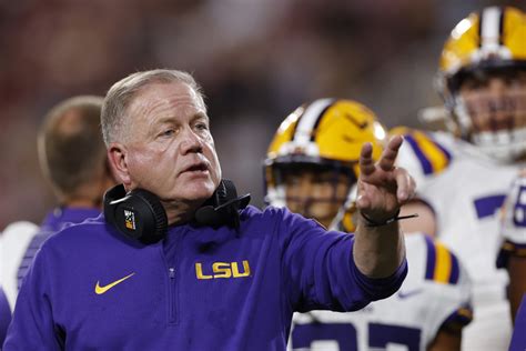 Brian Kelly Sends Clear Message Before LSU's 2024 Season - The Spun