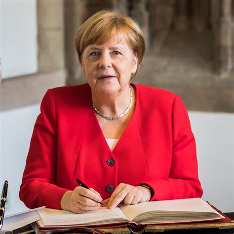 Angela Merkel - biografia da primeira-ministra da Alemanha - InfoEscola