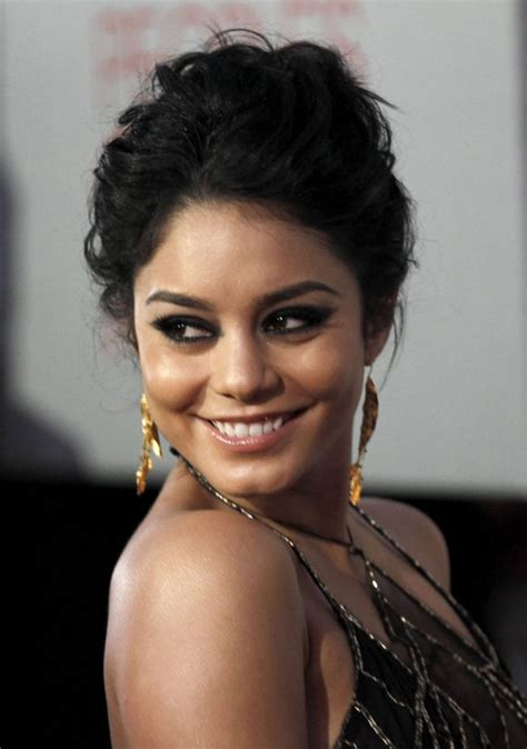 28 Vanessa Hudgens Hairstyles and Haircuts Inspiration