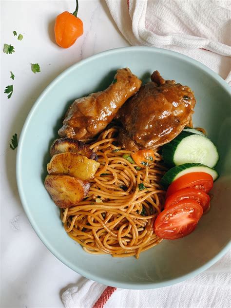 Bami met Kip (Indonesian Noodles with Chicken) - waisiechef