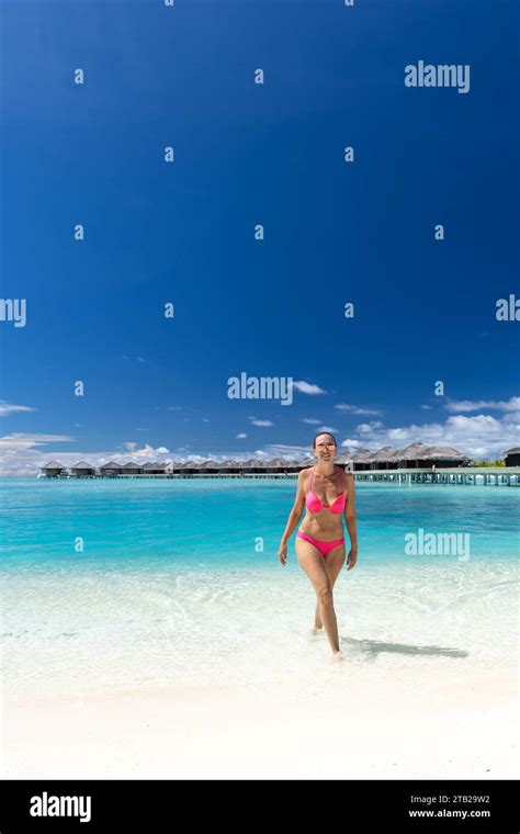 Anantara Dhigu and Vela luxury hotel Maldives Stock Photo - Alamy