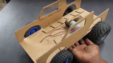 How To Make A Toy Car Using Cardboard - ToyWalls