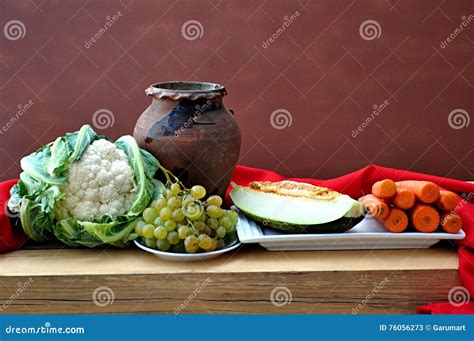 Vegetables and clay pot stock image. Image of dish, ancient - 76056273