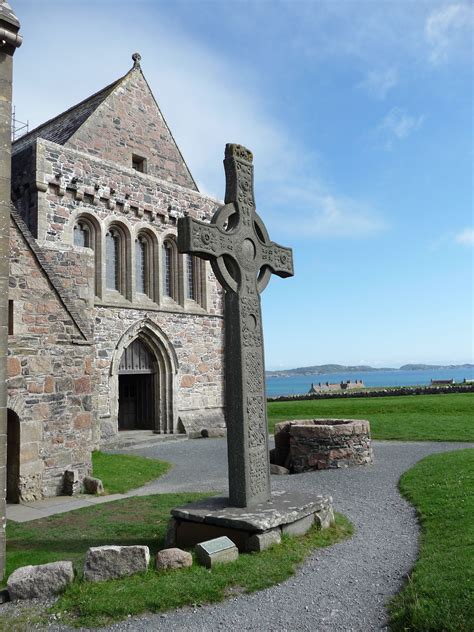 Serene Iona, Scotland: A Haven of Tranquility