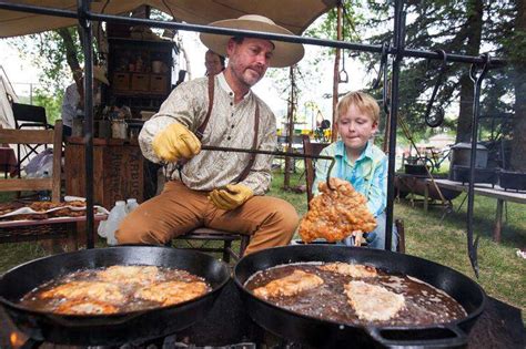 Chuck wagon cook-off revisits history of American cowboy cuisine - The ...