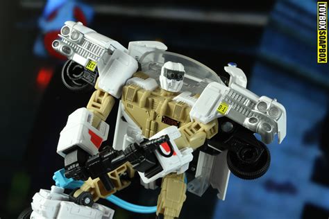 Transformers Collaborative Ghostbusters: Afterlife, Ecto-1 Ectotron Converting Figure With Comic ...