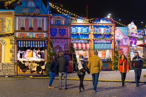 Christmas Market in the City of Dusseldorf Editorial Photography - Image of december, hall ...