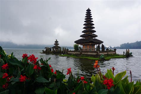 Pura Ulun Danu Bratan water temple in Bali, Indonesia : r/travel