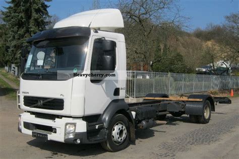 Volvo FL 240 2007 Hydraulic work platform Truck Photo and Specs