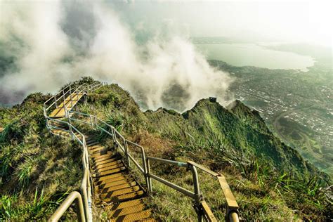 10 BEST HIKES ON OAHU, HAWAII - Journey Era