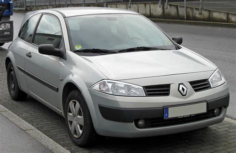 File:Renault Mégane II Facelift front 20091206.jpg - Wikimedia Commons