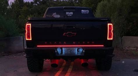 Best LED Tailgate Light Bar 2021 | Ideal For Pickup Trucks